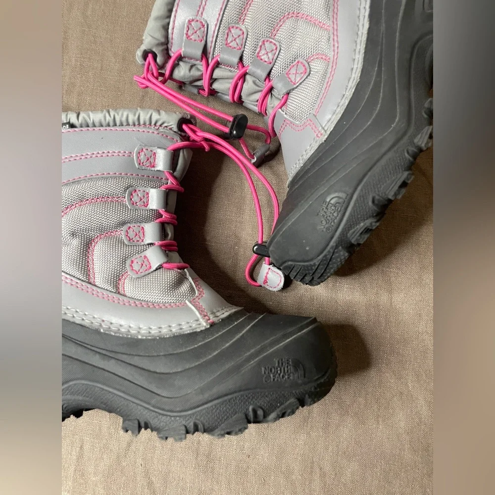 The North Face Alpenglow Waterproof IV Insulated Grey Pink Snow Boots Youth 13